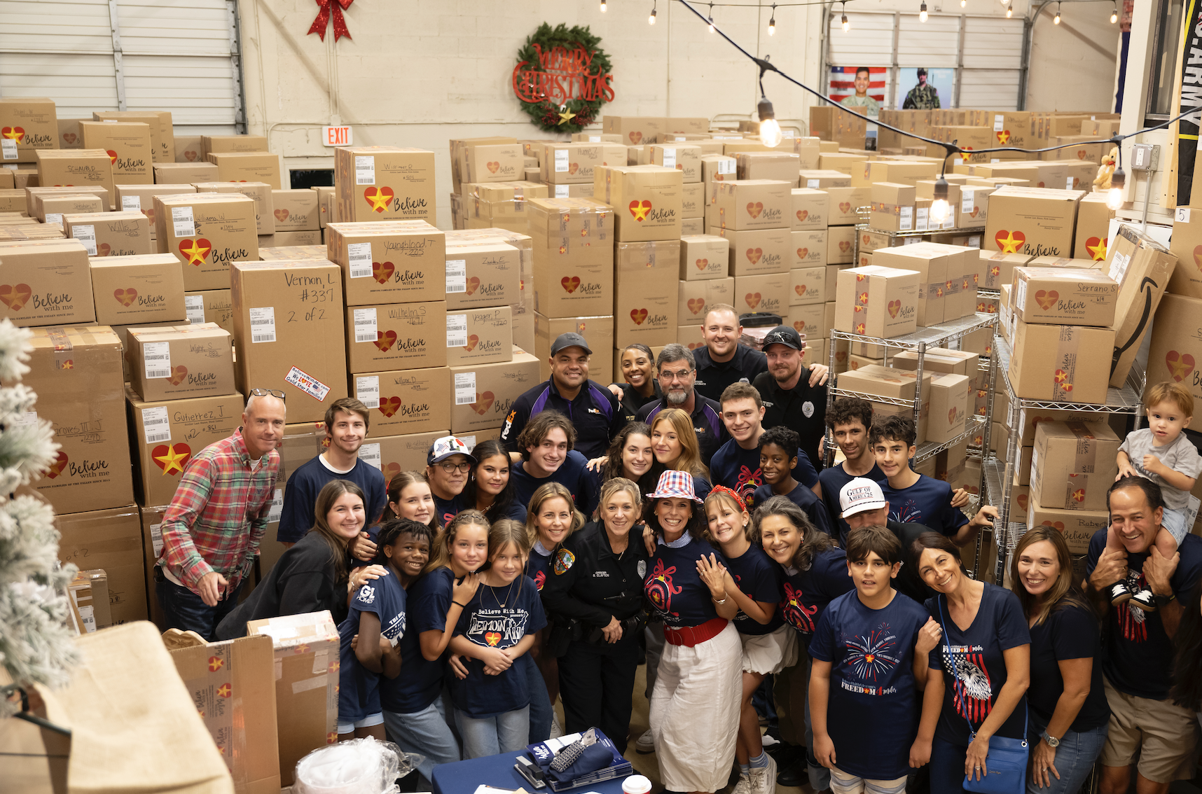 Gold Star Christmas Sendoff by Fedex